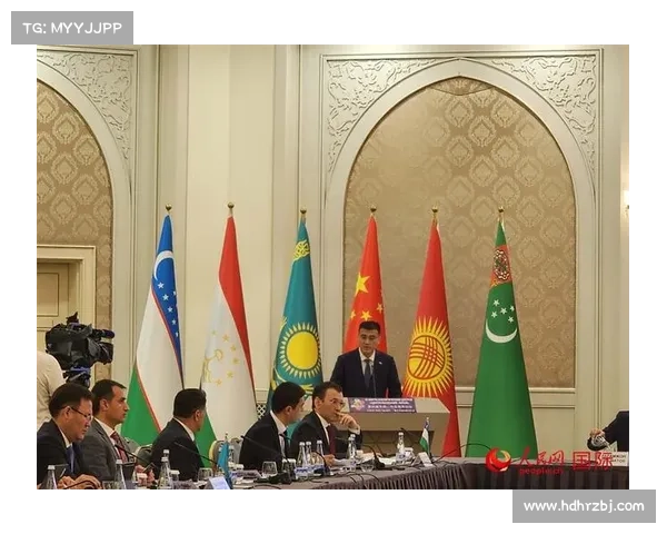 乌兹别克斯坦超级联赛塔什干德比创历史上座纪录近五万人到场 防暴警察全程戒备 乌兹别克斯坦超级联赛塔什干德比创历史上座纪录近五万人到场 防暴警察全程戒备